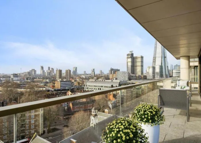 5 Million Pound Stunning Luxury Penthouse Tower Bridge Sleeps 8 Private Jacuzzi